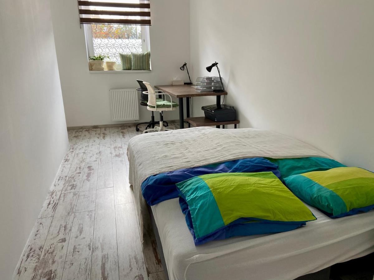 Residence Park Lovely Apartman With Private Parking Kiszucaújhely Kültér fotó