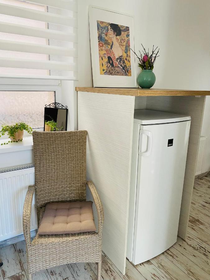 Residence Park Lovely Apartman With Private Parking Kiszucaújhely Kültér fotó